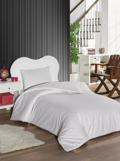 83 Tel Çizgili Çift Kişilik Otel Nevresimi - %100 Pamuk